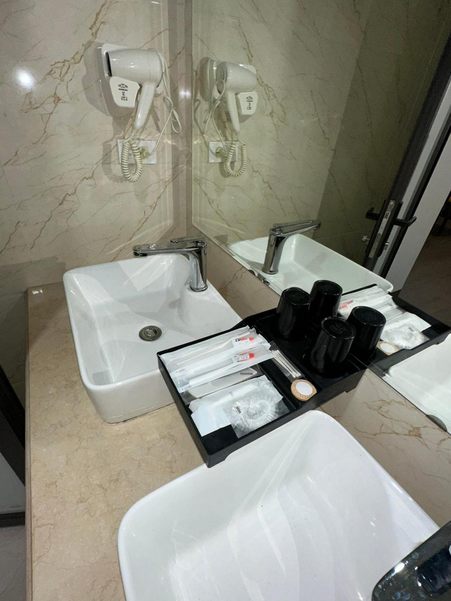 Vinh Khang Ha Long Hotel Kültér fotó